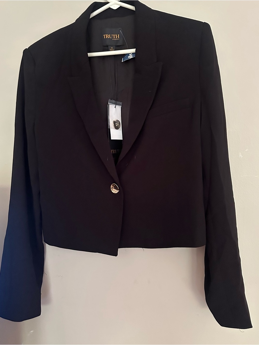 Truth size 10, BLACK Single-Button Cropped Blazer